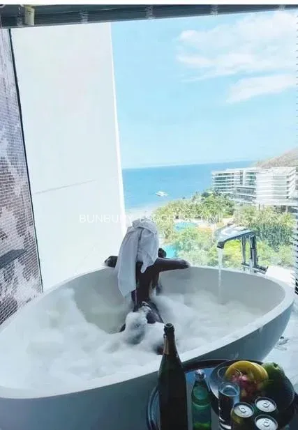 Bunbury escorts Diana — 1