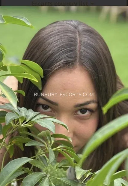 Bunbury escorts Isabel — 3