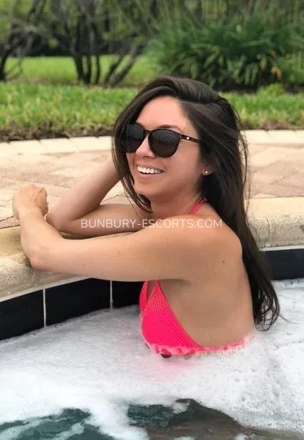 Bunbury escorts Laila — 3