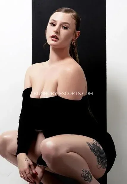 Bunbury escorts Camilla — 5