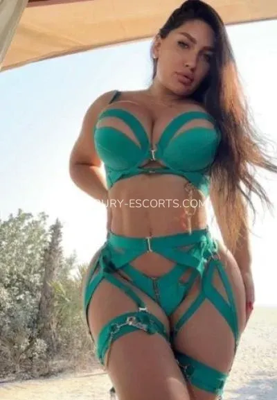 Bunbury escorts Viktoria — 8