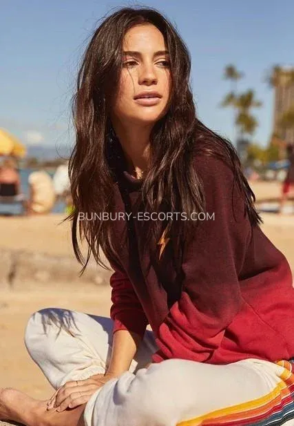 Bunbury escorts Matilda — 4