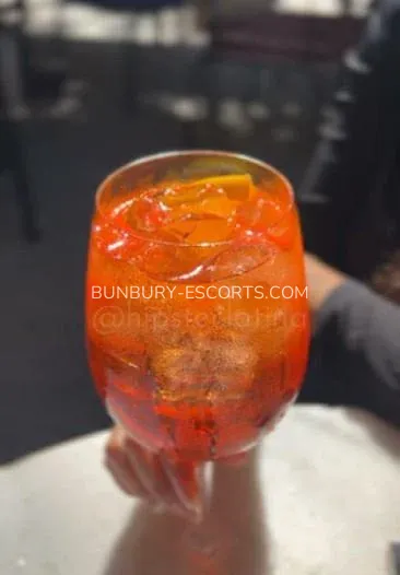 Bunbury escorts Allison — 6