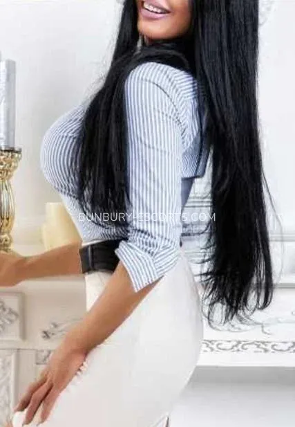 Bunbury escorts Julia — 4