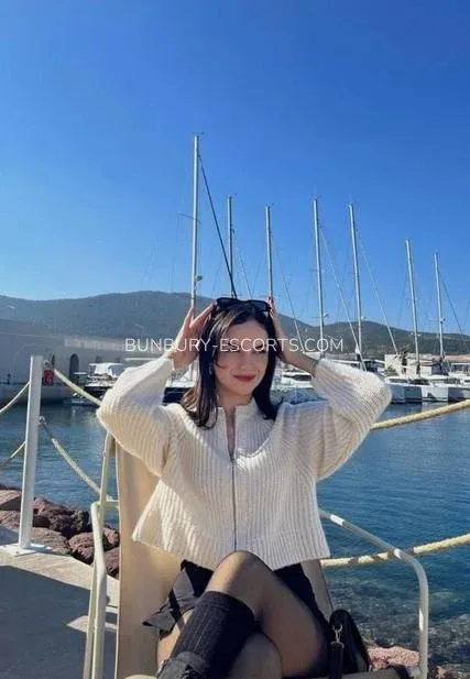 Bunbury escorts Ella — 3