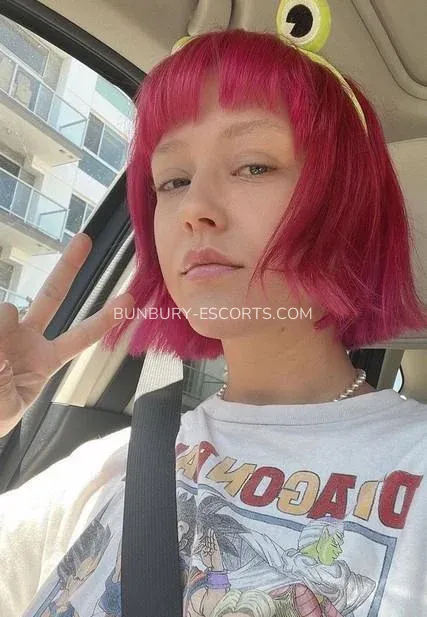 Bunbury escorts Ashley — 4
