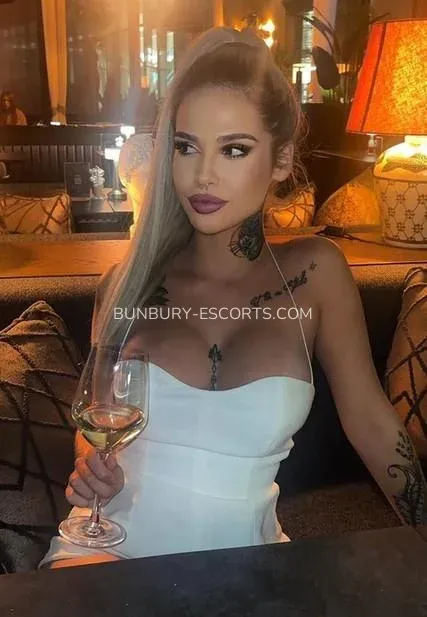 Bunbury escorts Ella — 4