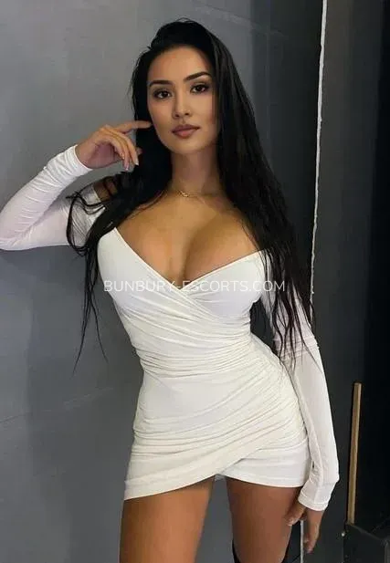 Bunbury escorts Ariana — 6