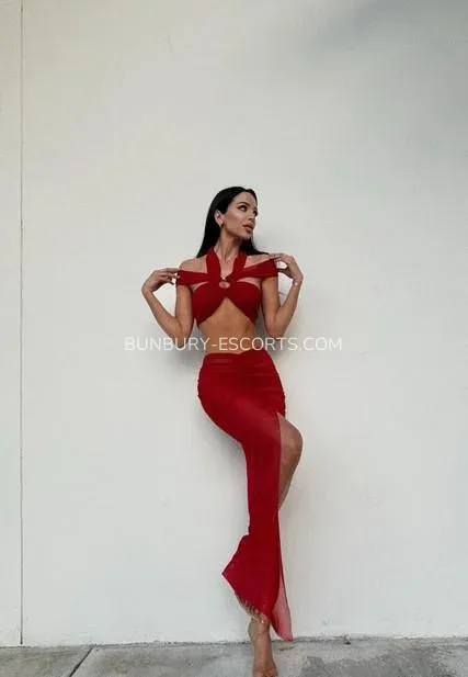 Bunbury escorts Ebba — 3