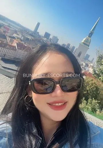 Bunbury escorts Alondra — 6