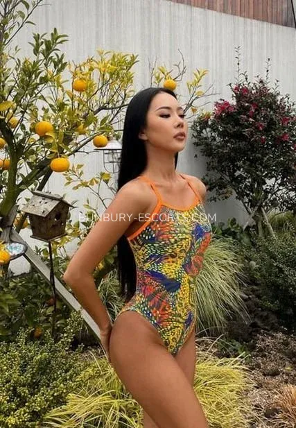 Bunbury escorts Britt — 9