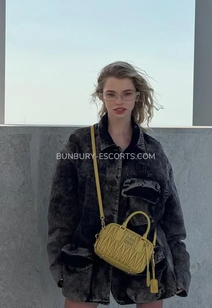 Bunbury escorts Isaura