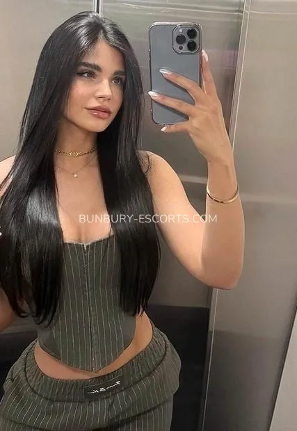 Bunbury escorts Viktoria — 2