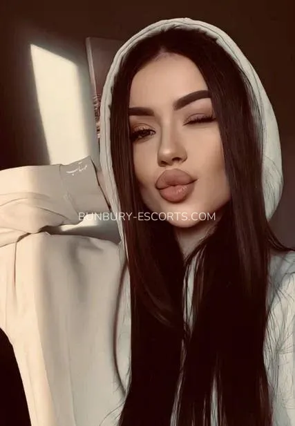 Bunbury escorts Justina — 3