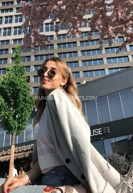 Bunbury escorts Evelyn — 8