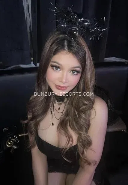 Bunbury escorts Lena — 1