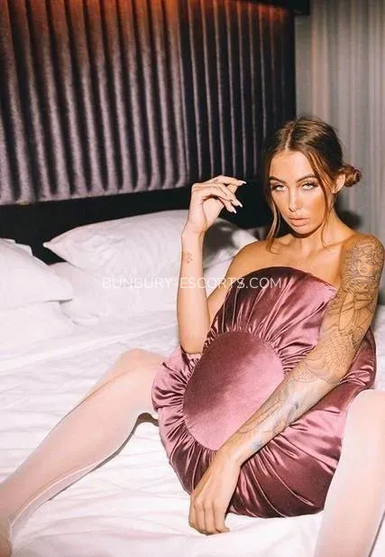 Bunbury escorts Birgitta — 5