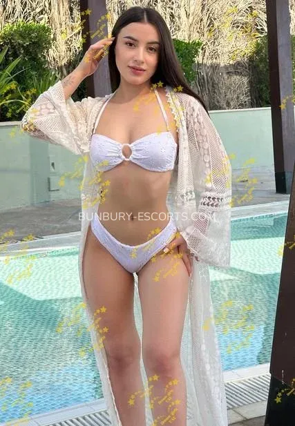 Bunbury escorts Ulrika — 6