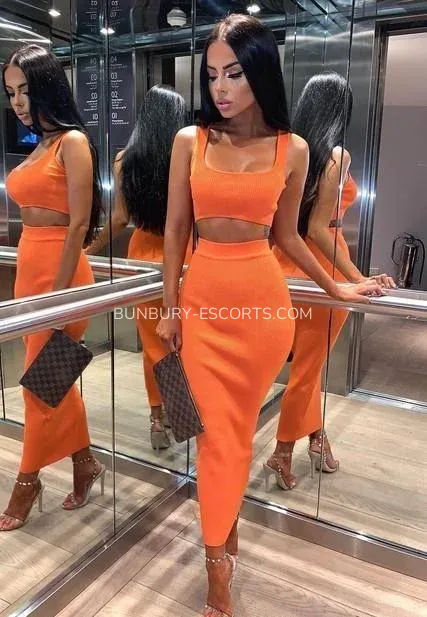 Bunbury escorts Ulla — 6