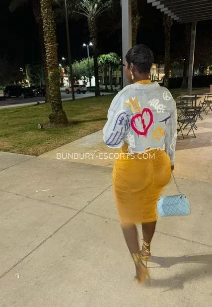 Bunbury escorts Caroline — 8