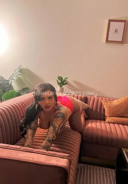 Bunbury escorts Madeleine — 4