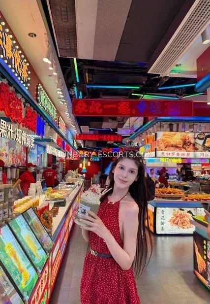 Bunbury escorts Ingeborg — 8