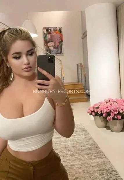Bunbury escorts Camilla — 3