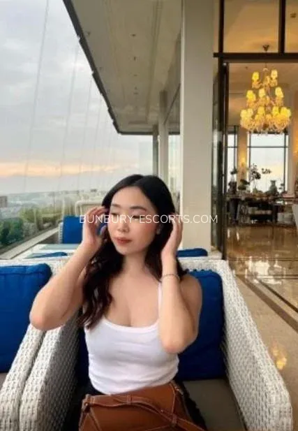 Bunbury escorts Anneli — 4