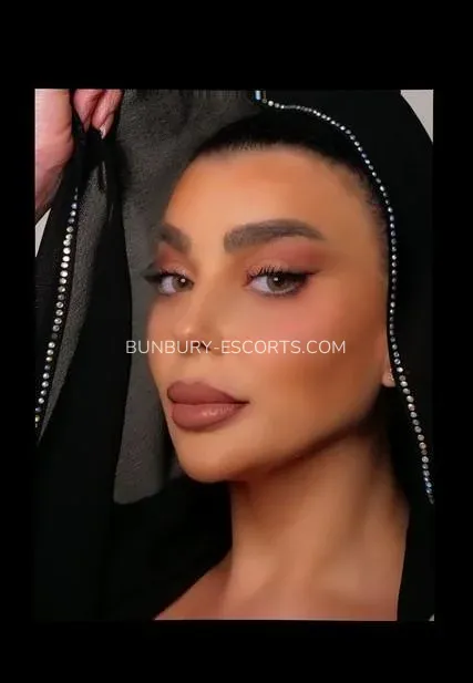 Bunbury escorts Stella — 4
