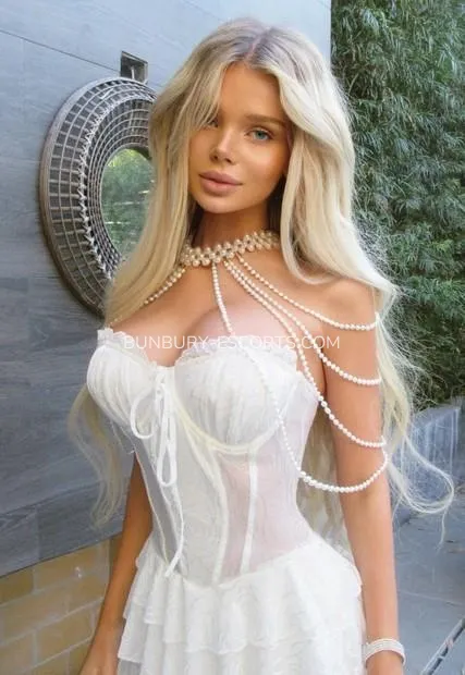 Bunbury escorts Ashlyn — 2