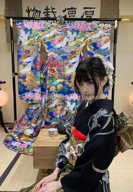 Bunbury escorts Rut — 3