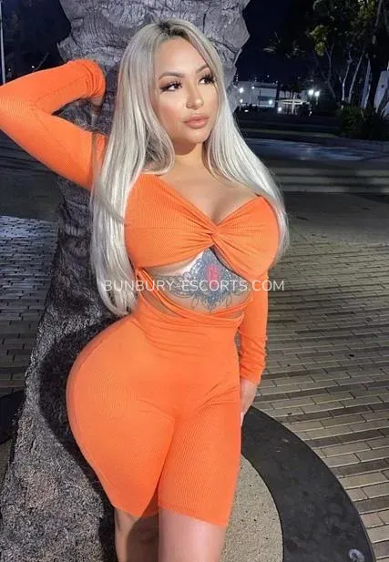 Bunbury escorts Carly — 4