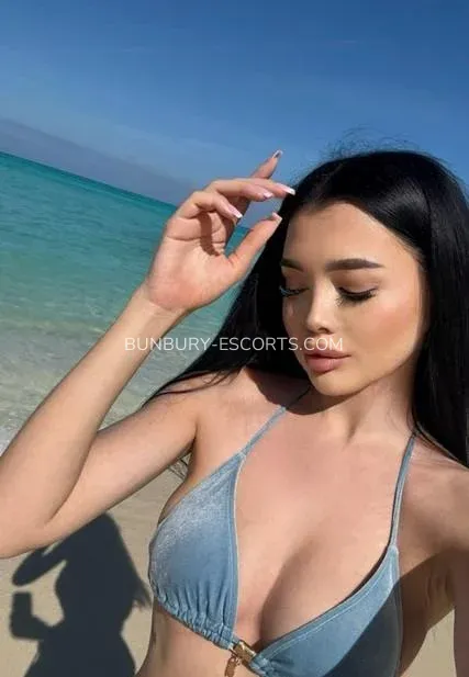 Bunbury escorts Alice — 7