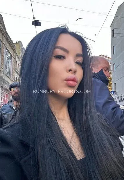 Bunbury escorts Kennedy — 8