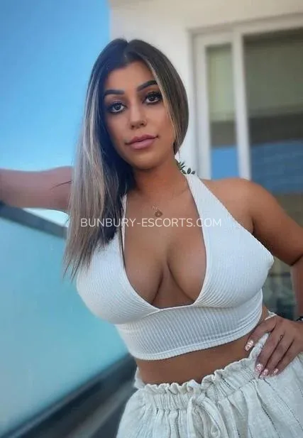 Bunbury escorts Malin — 9