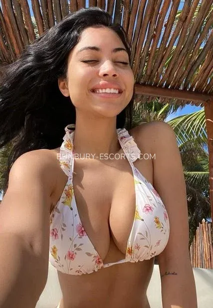 Bunbury escorts Isabelle — 3