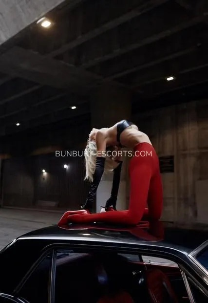 Bunbury escorts Viktoria — 2