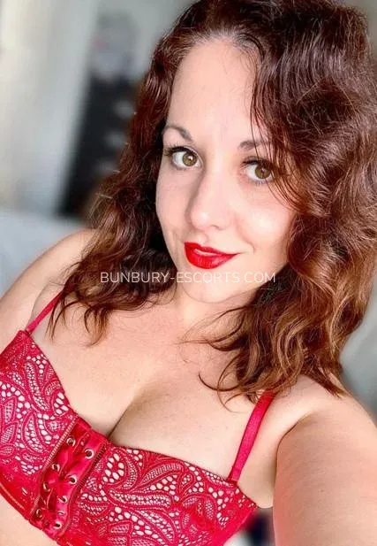 Bunbury escorts Frida — 1