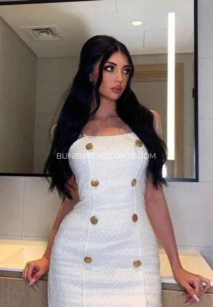 Bunbury escorts Caroline — 9