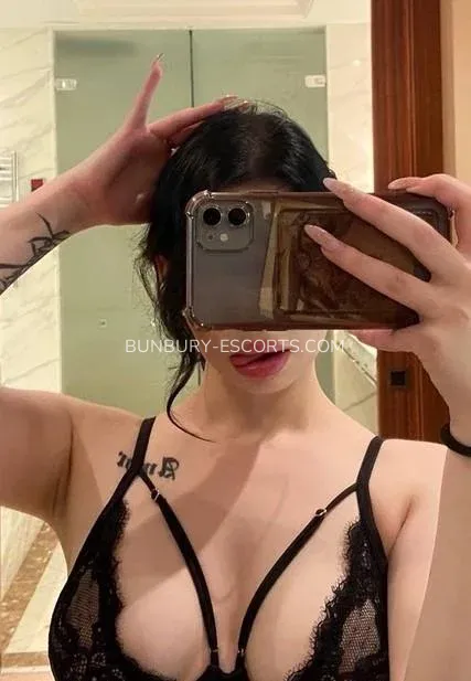 Bunbury escorts Jillian — 4